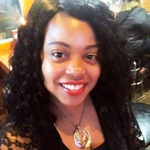 Meet your Posher, Crystal